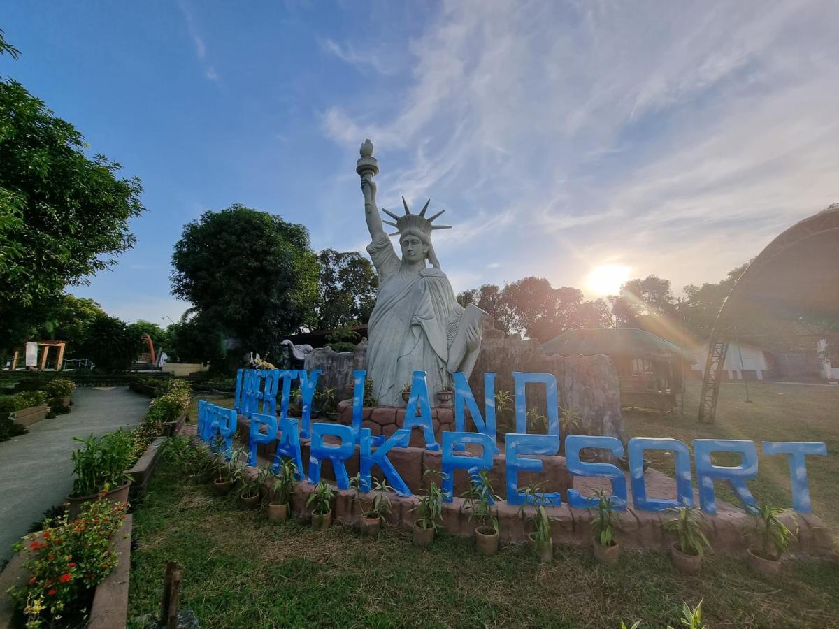 Libertyland Waterpark Resort Dau Esterno foto